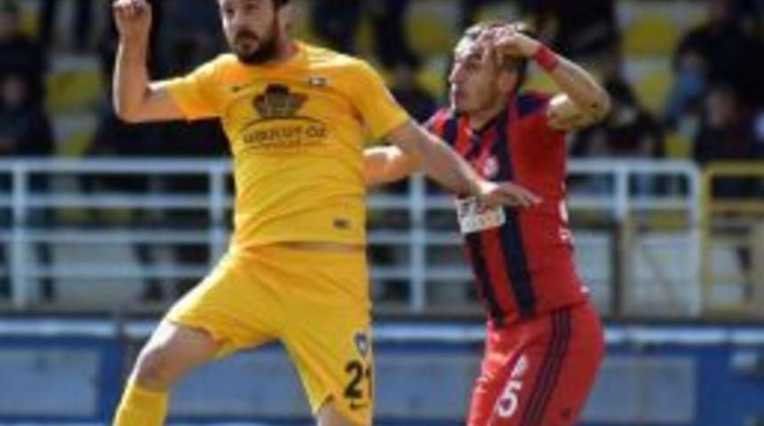 Bucaspor'da Şenol Ve İlyas Tamam