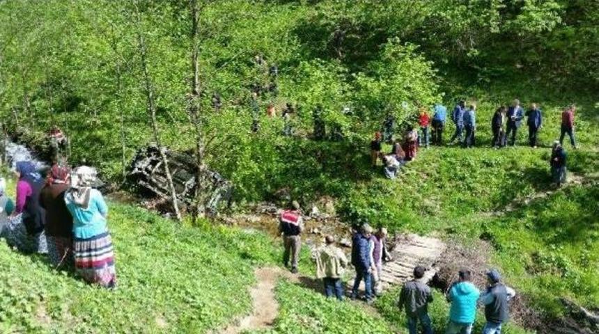 Yayla Yolunda Feci Kaza: 4 &Ouml;l&uuml;, 3 Yaralı