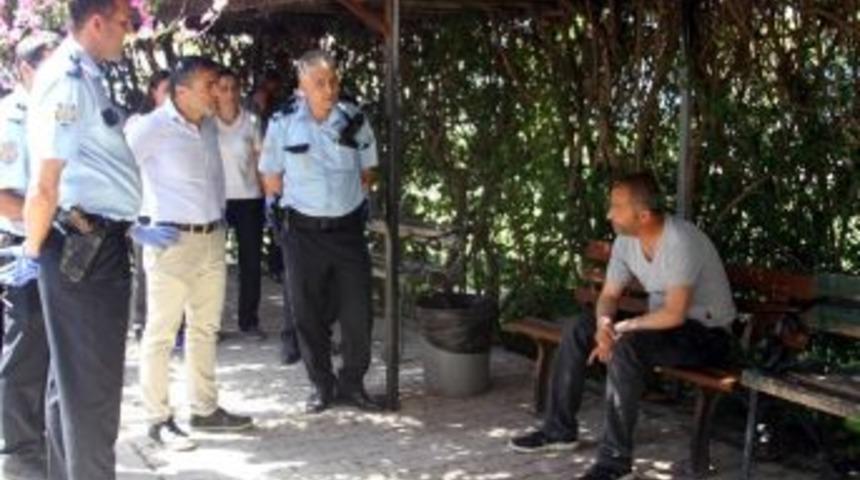 Aids Hastasının Kanlı Eylemine Kimse M&uuml;dahale Edemedi