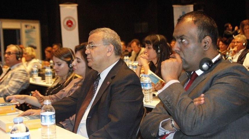 Antalya&rsquo;da &rsquo;arabuluculuk&rsquo; Sempozyumu