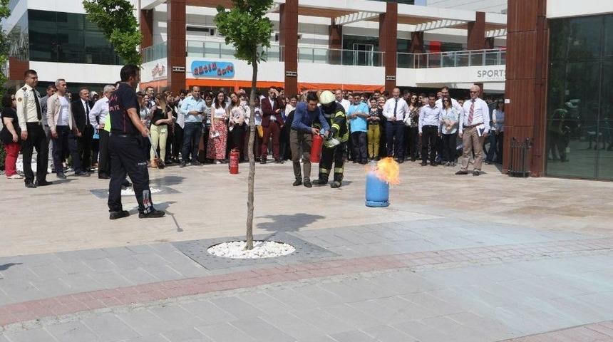 Maski&rsquo;de Yangın Tatbikatı