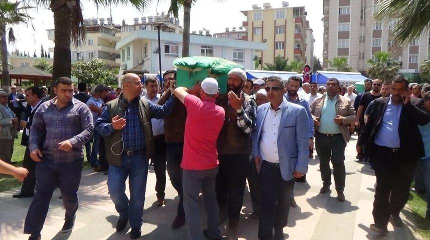 Cinnet Kurbanları Toprağa Veriliyor