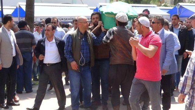 Cinnet Kurbanları Toprağa Veriliyor 1