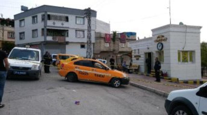 Alacak Verecek Kavgasında Silahlar Konuştu: 1 Yaralı