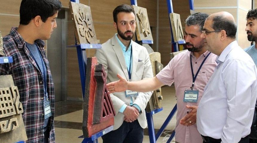 Sanat Ve Tasarım Öğrencileri Sergi Açtı