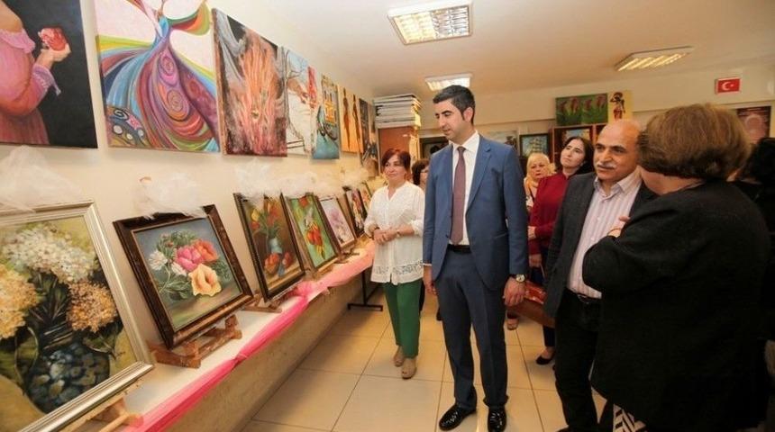 Kartal Halk Eğitim Merkezi Meslek Edindirme Kursları Yıl Sonu Resim Sergisi A&ccedil;ıldı