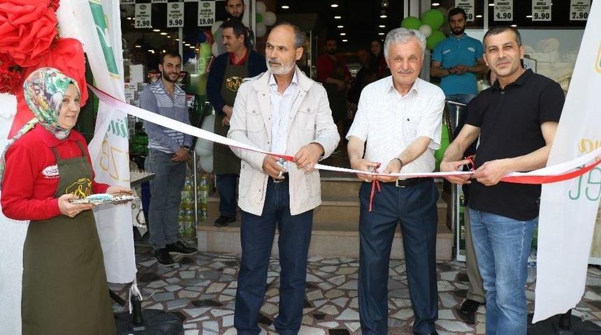 Yeni Konsept, Kasap Ve Şark&uuml;teri Bir Arada