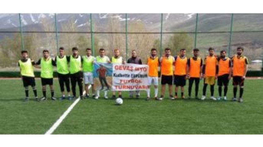 Erdurur Anısına Futbol Turnuvası