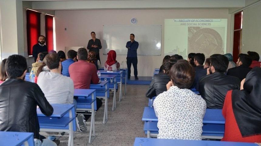 Polonyalı Akademisyen Bartın &Uuml;niversitesinde Ders Verdi