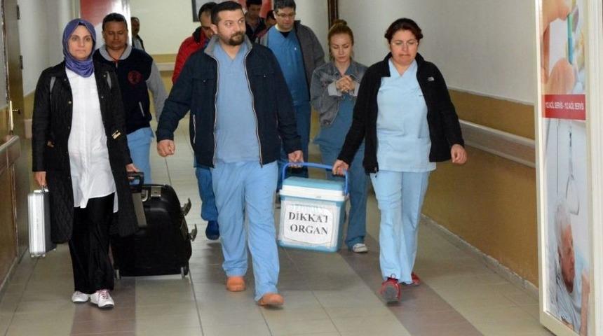 17 Yaşındaki Gencin Organları 5 Kişiye Yaşam Umudu Oldu