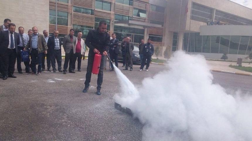 Van&rsquo;da &lsquo;afet Bilinci Ve Yangın&rsquo; Tatbikatı