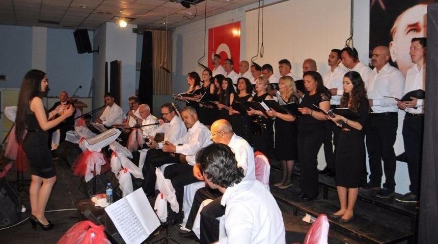 M&uuml;zikseverler Bahar Konserinde Buluştu