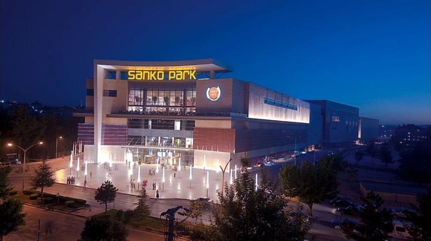 Sanko Park’ta Minik Yetenekler Büyük Hediyelerin Sahibi Oldu