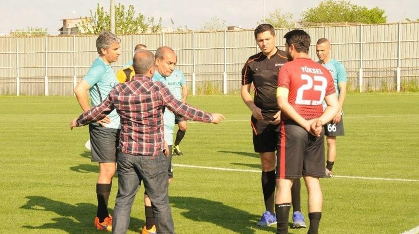 Kayapınar Turnuvadaki İlk Galibiyetini Aldı