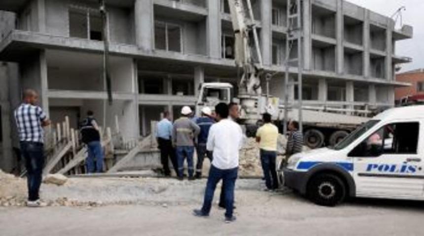 Elektrik Akımına Kapılan İş&ccedil;i Hayatını Kaybetti