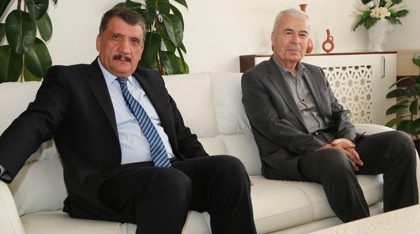 Malatya&rsquo;nın Eski Valisi Kadıoğlu&rsquo;ndan Ziyaret