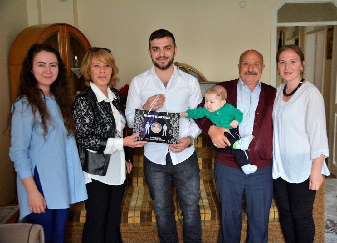 K&ouml;rfezli Askerlere &lsquo;hayırlı Tezkereler&rsquo; Projesi