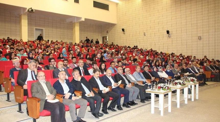 Sınırda Sesler 7 Aralık &Uuml;niversitesinde Şiir Şair Buluşması Etkinliği