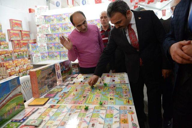 &Ccedil;orum Belediyesi 7. Kitap Ve K&uuml;lt&uuml;r G&uuml;nleri Başladı 2