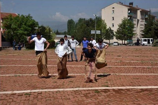 Tokat’ta Hıdırellez Şenlikleri Renkli Görüntülere Sahne Oldu