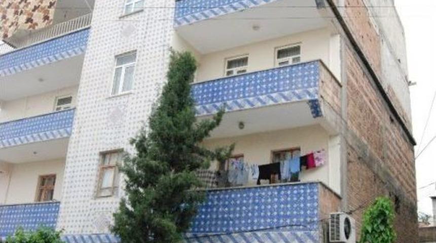 K&uuml;&ccedil;&uuml;k Kızı Havada Yakalayan Esnaf Konuştu