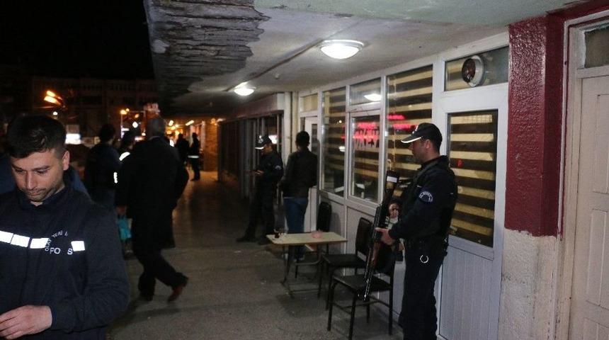 Sivas&rsquo;ta 177 Polisle G&uuml;ven Huzur Operasyonu