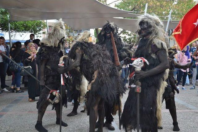 Balıkesir’de Atlı Okçuluk Festivali Başladı