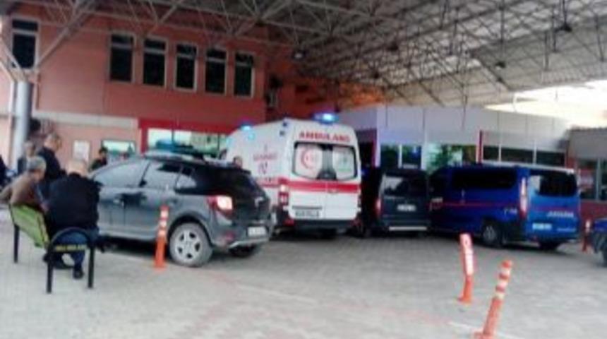 D&ouml;rtyol&rsquo;da Silahlı Kavga: 6 Yaralı