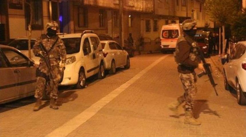 K&uuml;&ccedil;&uuml;k&ccedil;ekmece'de Ter&ouml;r Operasyonu (2)