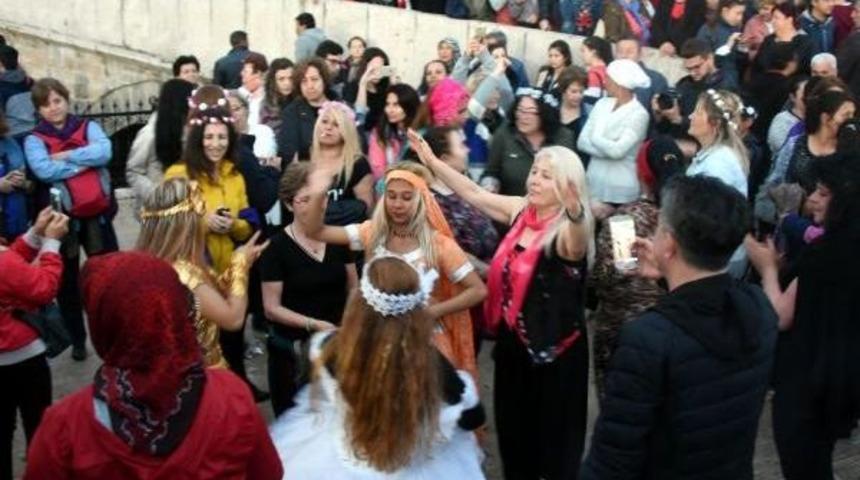 Tunca Kenarında Kakava Kutlaması