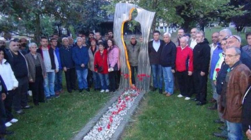 Gezmiş, İnan Ve Aslan Idam Edildikleri Saatte Anıldı