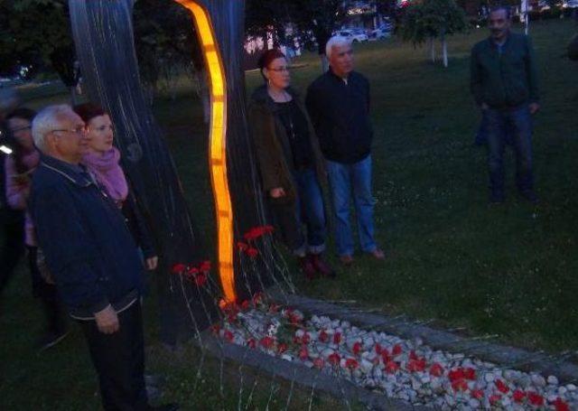 Gezmiş, İnan Ve Aslan Idam Edildikleri Saatte Anıldı