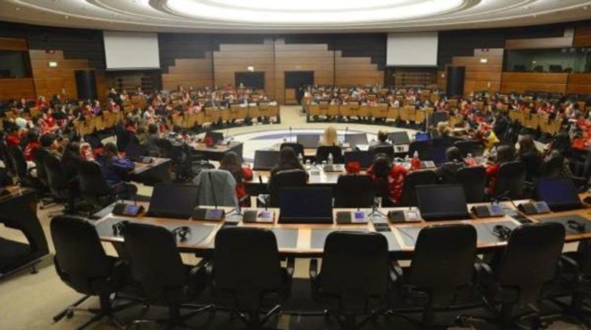 İki Elin Sesi Var &Ccedil;ocuk Senfoni Orkestrası, Avrupa'da G&ouml;n&uuml;lleri Fethetti