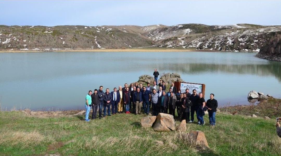 Nemrut Krater G&ouml;l&uuml; İlk Ziyaret&ccedil;ilerini Ağırladı