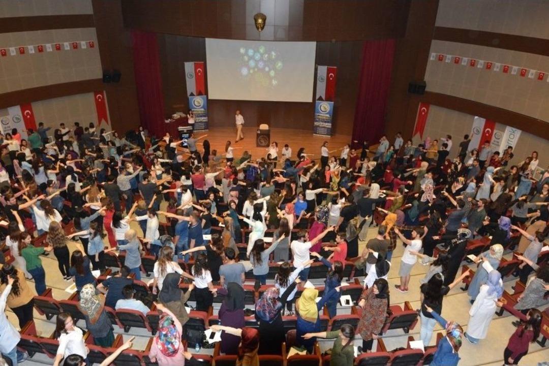 D&uuml;zce &Uuml;niversitesinde Psikoloji Ve Gelişim G&uuml;nleri