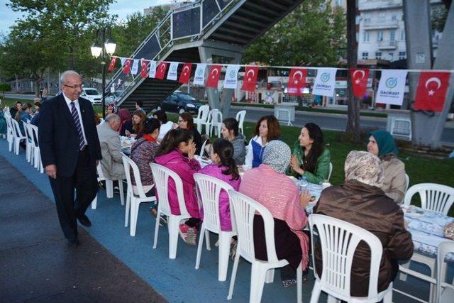 Barış Ve Kardeşlik İçin Hıdrellez Kahvaltısında Buluştular