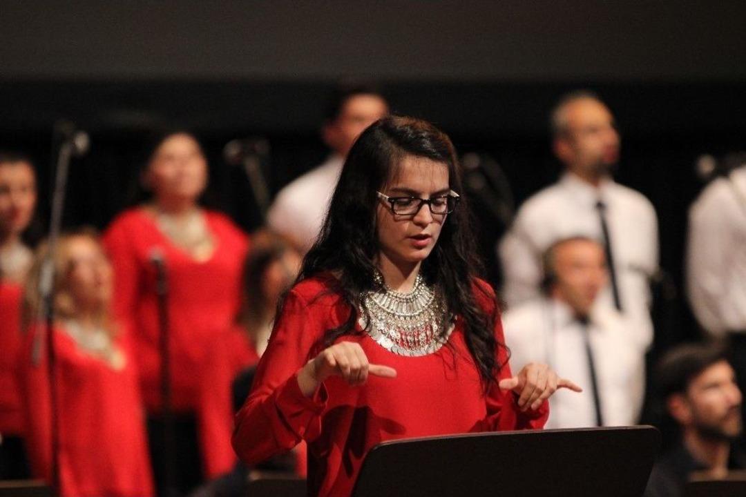 G&ouml;rmeden Duymadan &Ccedil;aldılar, Dinleyenler G&ouml;zyaşlarını Tutamadı