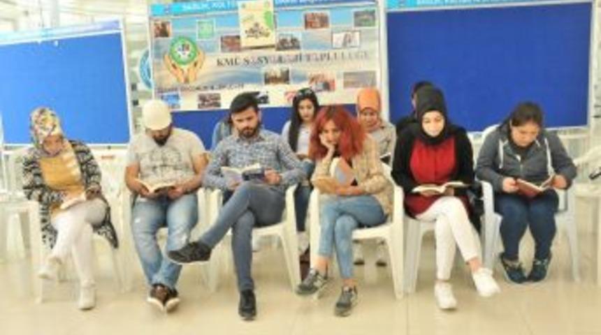 Km&uuml;&rsquo;de Kitap Okuma Etkinliği