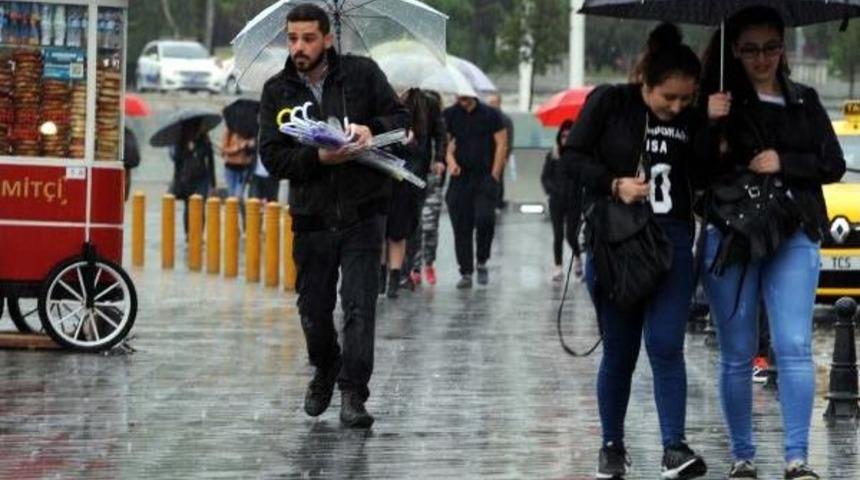 İstanbul'da Bahar Yağmuru Etkili Oluyor