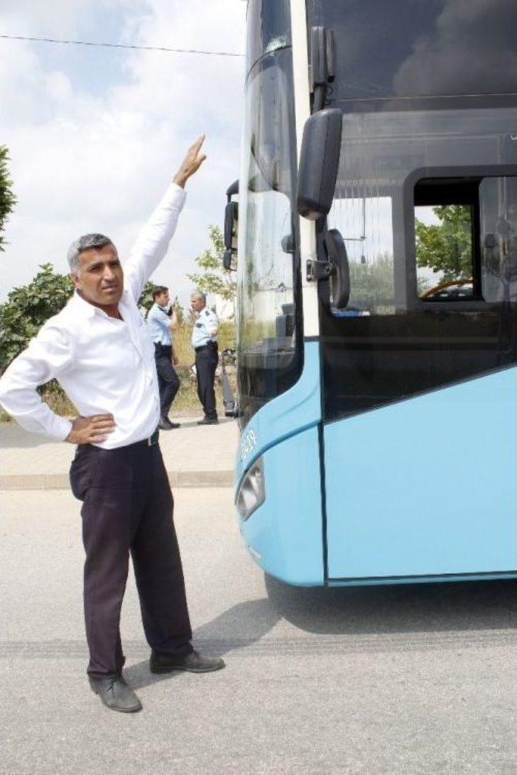 Antalya’da Kartsız Yolcu, Otobüsü Taşladı G4