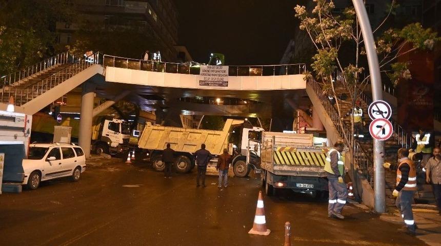 Mithatpaşa - Meşrutiyet &Uuml;st Ge&ccedil;idi Kaldırılıyor