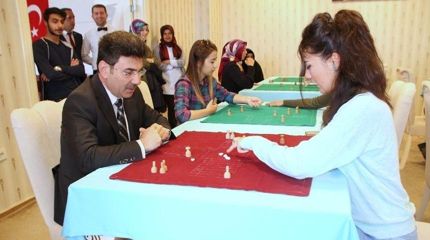 Geleneksel Peçiç Oyunu Turnuva Düzenlendi