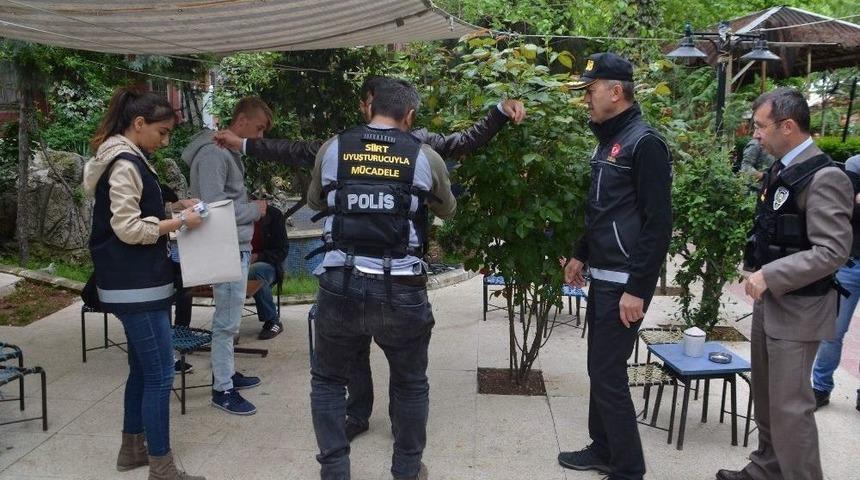 Siirt&rsquo;te 14 Ekiple Okul &Ouml;n&uuml;nde Uygulama Yapıldı