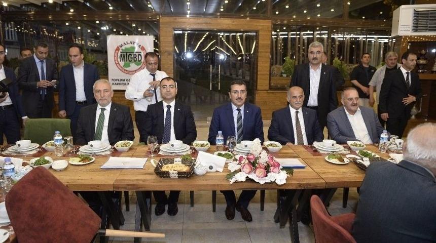 Bakan T&uuml;fenkci: "bu Kredi Kuruluşlarını Artık Kimse Ciddiye Almıyor"