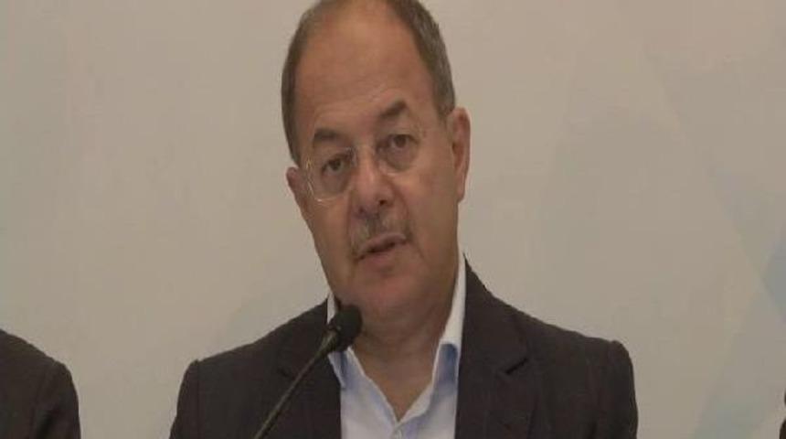 Bakan Akdağ "istanbul'da Kadroları Doldurmakta Zorluk Çekiyoruz"