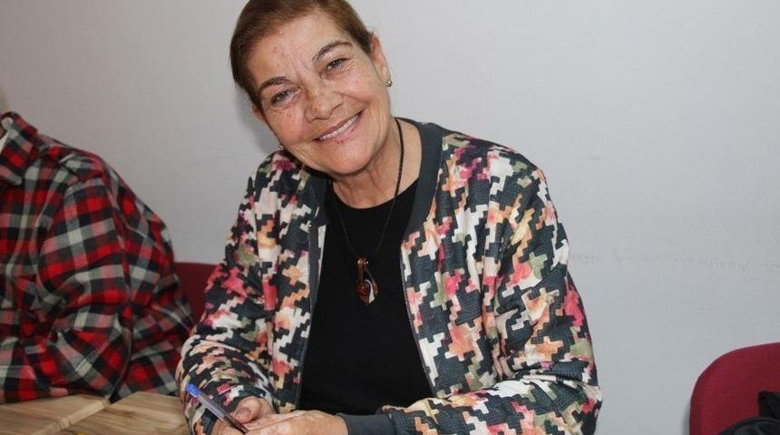 70 Yaşındaki Öğretmenler Öğrenci Oldu