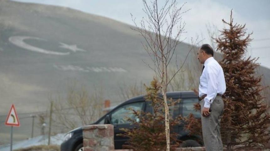 Ardahan&rsquo;da Fidan Dikim &Ccedil;alışması Aralıksız Devam Ediyor