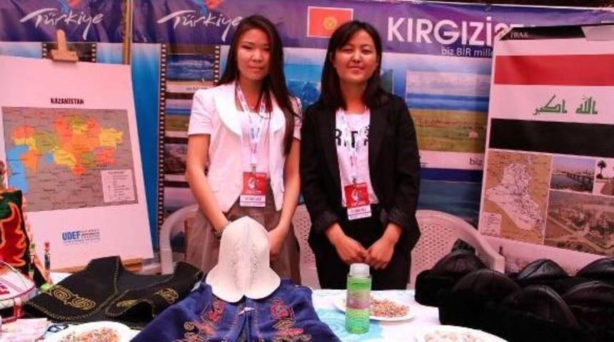 Sivas'ta Yabancı &Ouml;ğrencilerden Y&ouml;resel Sergi