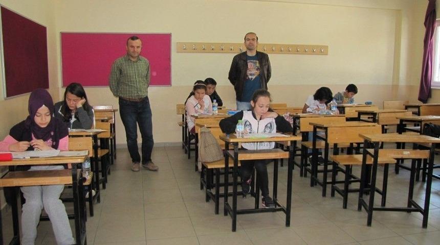 Kitap Okuma Yarışmasının İl Sınavları Hisarcık&rsquo;ta Yapıldı