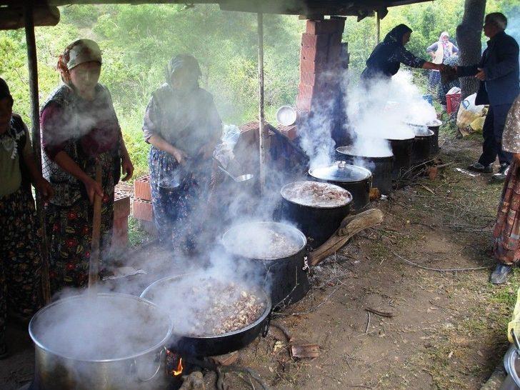 Sarıgöllü Çiftçilerden Bereket Duası G2